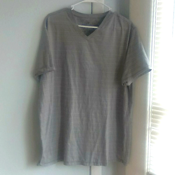 Marc Anthony V neck shirt - Picture 1 of 3